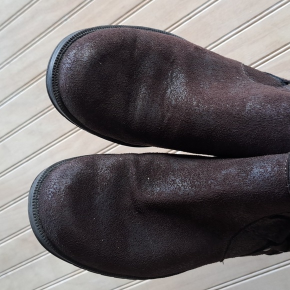 Aerosoles Sweet Ride Women's Brown Faux Suede Harness Side Chelsea Ankle Boots. - Picture 3 of 9